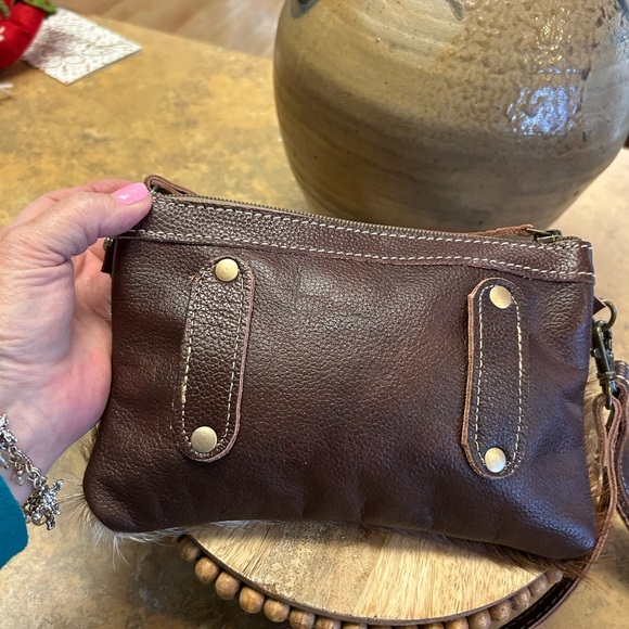 Myra Bag Convertible Crossbody/Wristlet - Picture 7 of 10